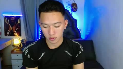 Mateo online show from 11/05/25, 01:22