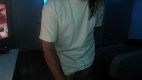 Snapshot of icy_ivy chatting on 01/09/25, 05:00 Ivan online show from 01/09/25, 05:00