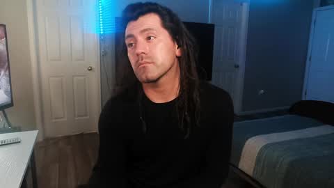 Snapshot of icy_ivy chatting on 01/15/25, 05:47 Ivan online show from 01/15/25, 05:47