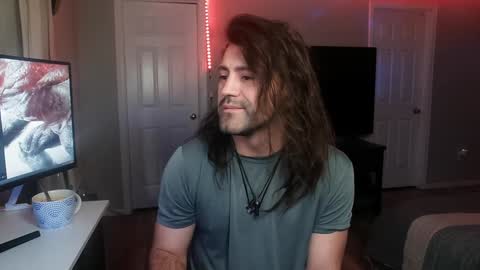 Snapshot of icy_ivy chatting on 01/20/25, 11:56 Ivan online show from 01/20/25, 11:56