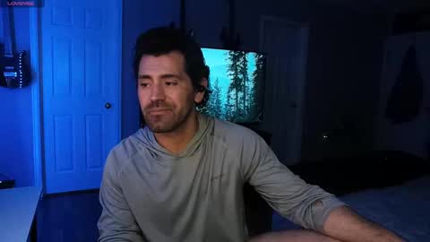 Snapshot of icy_ivy chatting on 09/18/25, 03:25 Ivan online show from 09/18/25, 03:25