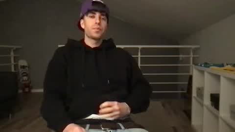 icyninesix online show from 01/28/25, 08:04