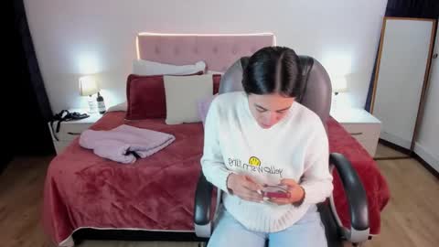 Icy online show from 11/04/25, 10:03