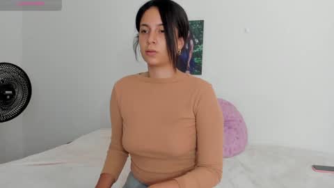 Snapshot of idarazanin24 chatting on 01/16/25, 09:51 Idara Zanin online show from 01/16/25, 09:51