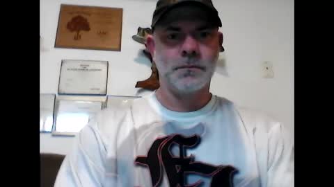 idkwhyidothis348732 online show from 03/11/25, 10:09