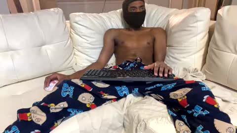 Snapshot of idropbabies chatting on 12/20/24, 06:29 UNO online show from 12/20/24, 06:29