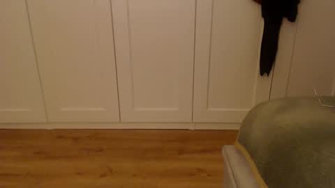 Ifk Donkeys online show from 11/20/25, 07:46