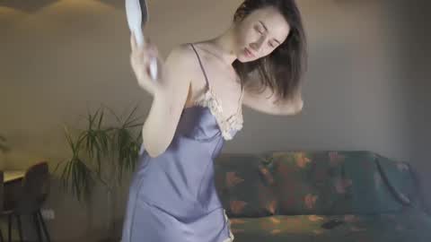 Snapshot of ifyouleave chatting on 02/16/25, 03:38 Belle online show from 02/16/25, 03:38