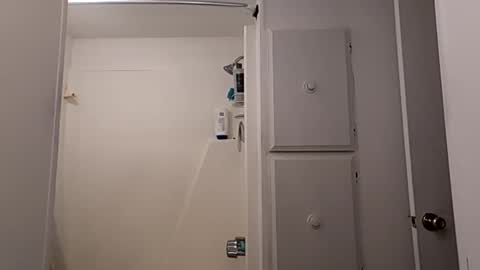 igasu online show from 10/14/25, 04:24