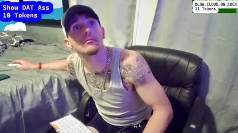 Amiri Roue online show from 12/17/24, 08:34