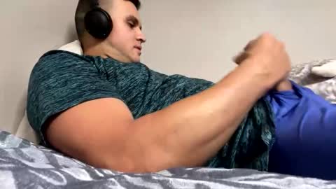 Snapshot of ignacio188902 chatting on 09/19/25, 03:41 Jerkingoff online show from 09/19/25, 03:41