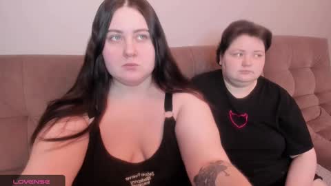 Snapshot of ihaveasecret_ chatting on 02/01/25, 04:11 Alice online show from 02/01/25, 04:11