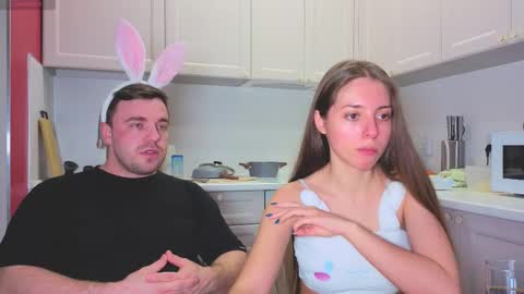 Julia and Mira online show from 10/31/25, 07:59