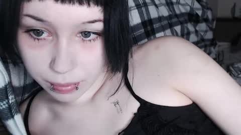 iiiiiiis online show from 10/29/25, 03:09