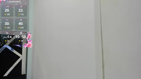 Isabella online show from 10/14/25, 12:28