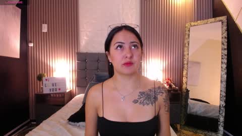 Isa online show from 12/09/24, 01:34