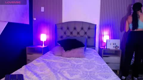 Isa online show from 02/24/25, 01:10