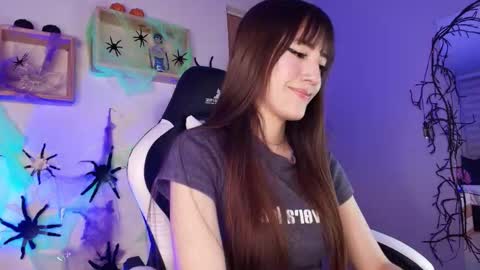 Snapshot of iisacherry chatting on 10/27/25, 08:35 iisacherry online show from 10/27/25, 08:35