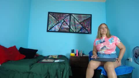  Livana  online show from 11/02/25, 04:09