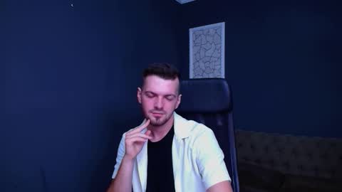 IkerGale online show from 10/25/25, 10:23