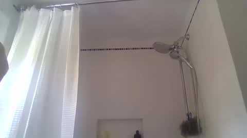 Snapshot of ilikeyou5847 chatting on 10/19/25, 04:40 ilikeyou5847 online show from 10/19/25, 04:40