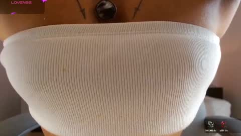 Snapshot of ilitzy_cardona chatting on 09/25/25, 08:12 ilitzy cardona online show from 09/25/25, 08:12