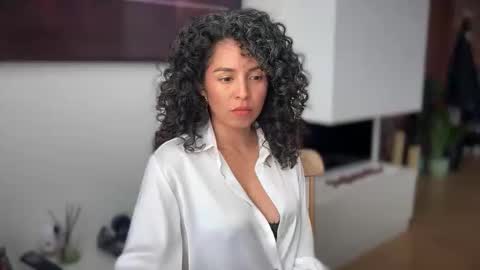 Kloe online show from 11/25/25, 08:09