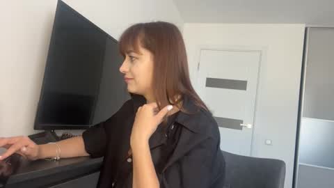 Alisa online show from 09/17/25, 07:43