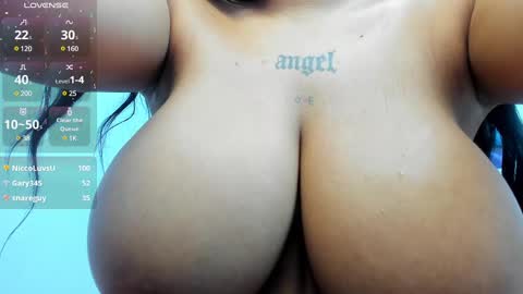 Snapshot of im_angels7 chatting on 12/20/24, 05:40 Angela online show from 12/20/24, 05:40