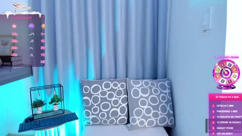 Snapshot of im_antonia chatting on 12/05/24, 10:01 LUCY online show from 12/05/24, 10:01