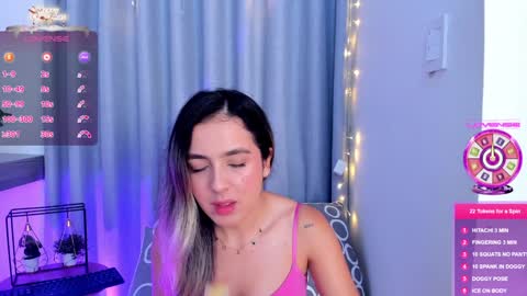 Snapshot of im_antonia chatting on 12/24/24, 11:28 LUCY online show from 12/24/24, 11:28