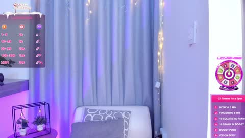 Snapshot of im_antonia chatting on 12/28/24, 12:03 LUCY online show from 12/28/24, 12:03