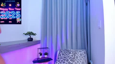 Snapshot of im_antonia chatting on 01/18/25, 05:26 LUCY online show from 01/18/25, 05:26