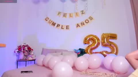 Snapshot of im_antonia chatting on 09/20/25, 07:04 LUCY online show from 09/20/25, 07:04