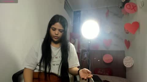 Snapshot of im_ariana chatting on 02/24/25, 10:36 Ariana online show from 02/24/25, 10:36