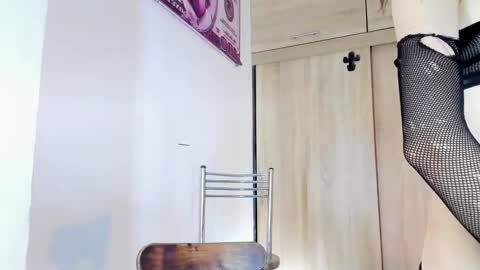 Snapshot of im_brittany_333 chatting on 01/06/25, 08:14 im_brittany_333 online show from 01/06/25, 08:14