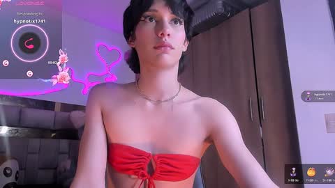 Snapshot of im_crisvega88 chatting on 01/05/25, 08:32 criss online show from 01/05/25, 08:32