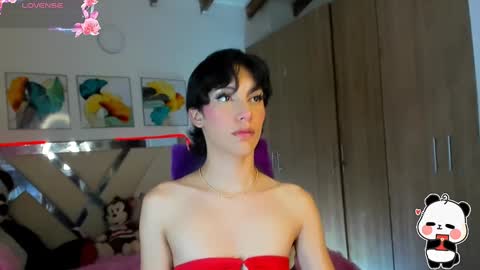 Snapshot of im_crisvega88 chatting on 01/08/25, 11:43 criss online show from 01/08/25, 11:43