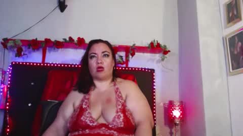 Snapshot of im_helenn_ chatting on 02/08/25, 09:13 Hellen online show from 02/08/25, 09:13