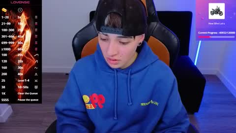 Laia online show from 10/19/25, 02:45