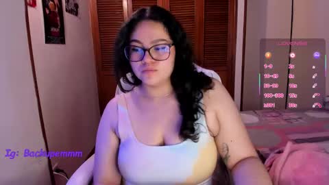 mei mei uwu online show from 11/19/25, 07:58