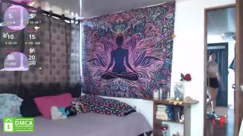 Snapshot of im_moonlight chatting on 10/23/25, 01:54 Cutie pie online show from 10/23/25, 01:54