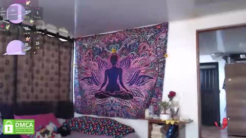 Snapshot of im_moonlight chatting on 10/26/25, 02:12 Cutie pie online show from 10/26/25, 02:12