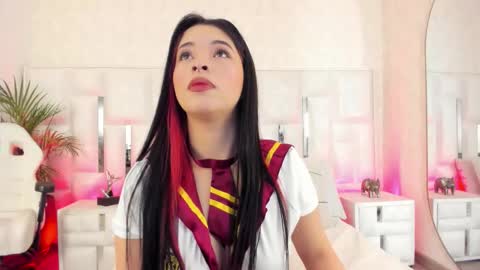 Nika online show from 10/23/25, 12:26