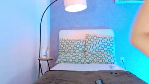 nova online show from 10/18/25, 07:25