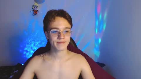 Oliver P online show from 03/10/25, 01:34