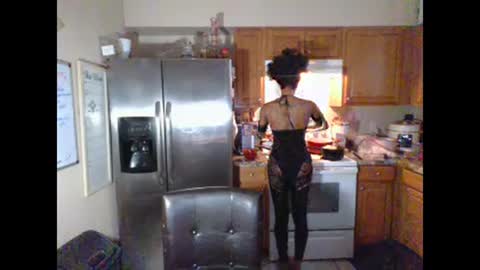 Snapshot of iman_love chatting on 02/12/25, 02:21 iman_love online show from 02/12/25, 02:21
