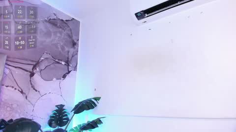 Leana online show from 12/14/24, 09:56