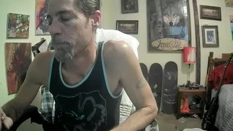 Snapshot of imtru chatting on 10/31/25, 08:10 imtru online show from 10/31/25, 08:10