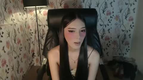 Snapshot of imyourlegalbaby chatting on 03/06/25, 11:47 Aki online show from 03/06/25, 11:47